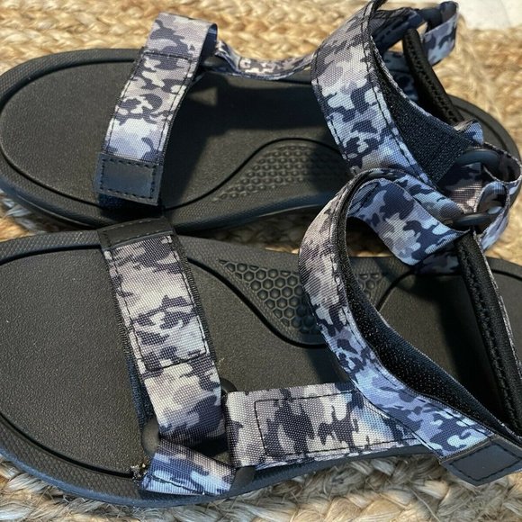 Camo Velcro Strap Sandals Size 9 - Picture 3 of 5